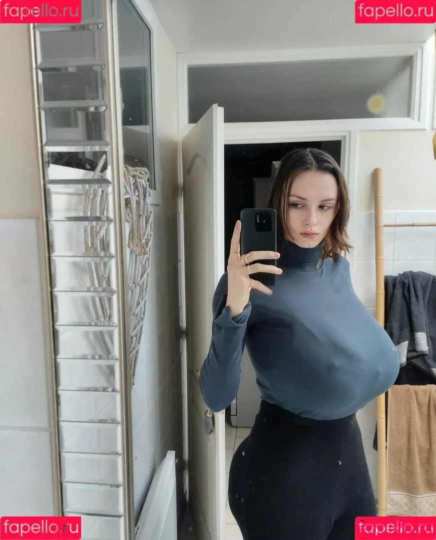 Zoepcbh Onlyfans Photo Gallery 