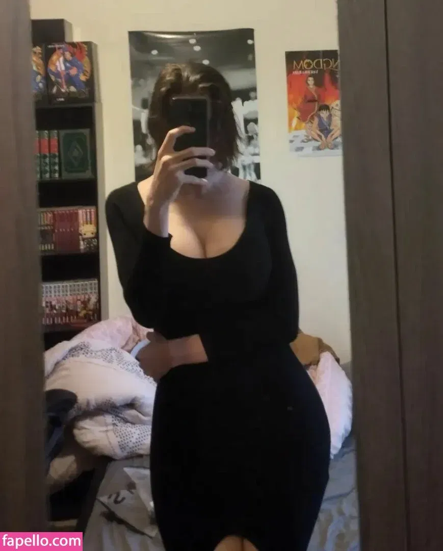 Zoepcbh Onlyfans Photo Gallery 