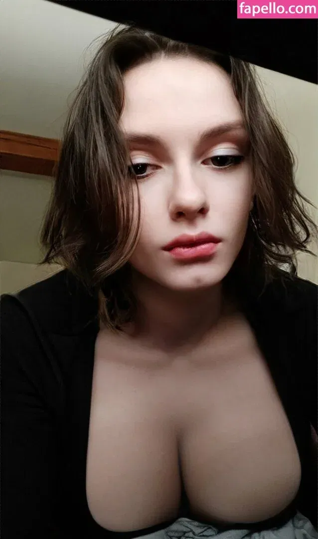 Zoepcbh Onlyfans Photo Gallery 