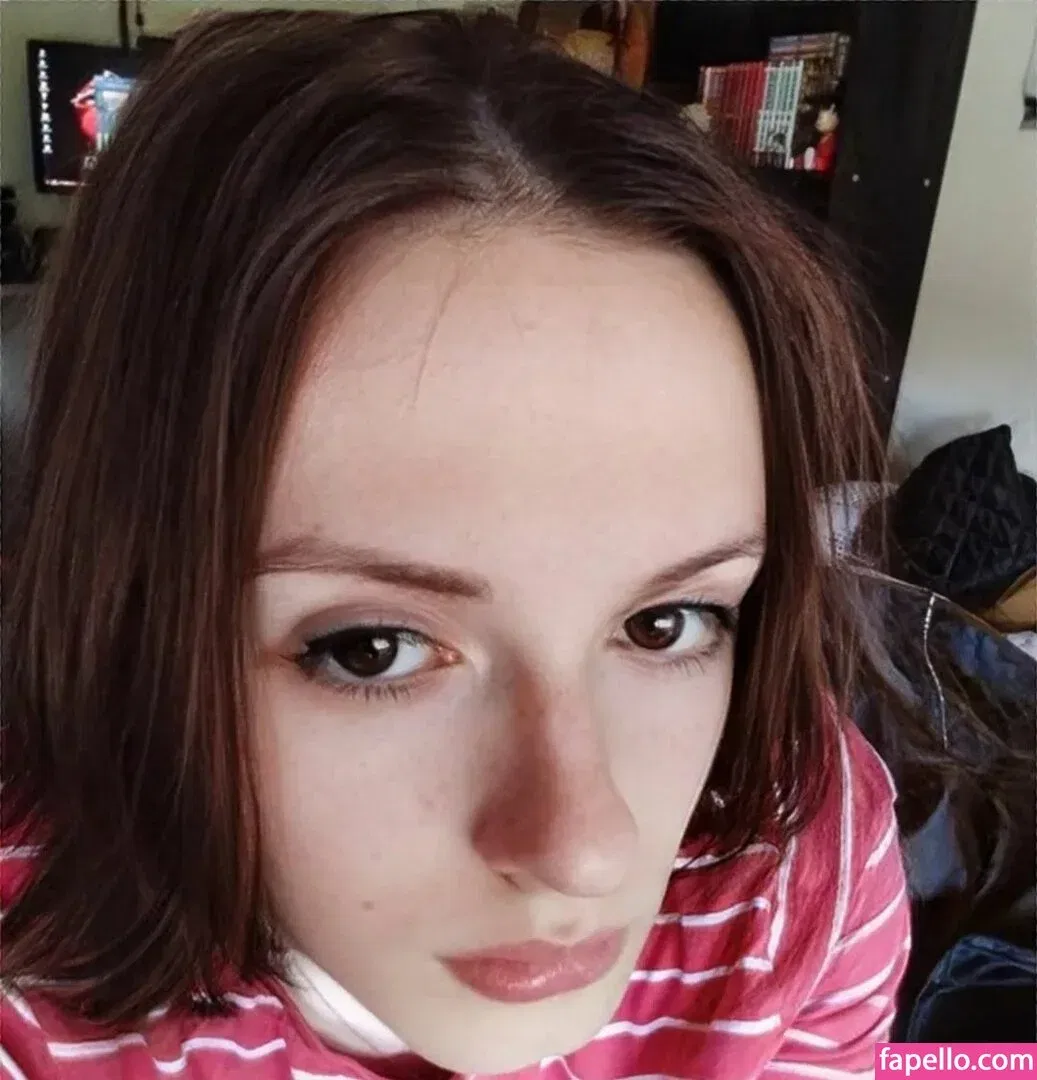 Zoepcbh Onlyfans Photo Gallery 