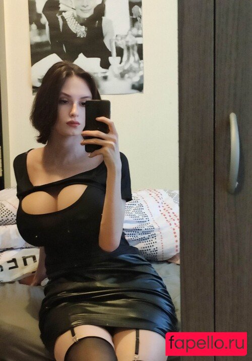 Zoepcbh Onlyfans Photo Gallery 