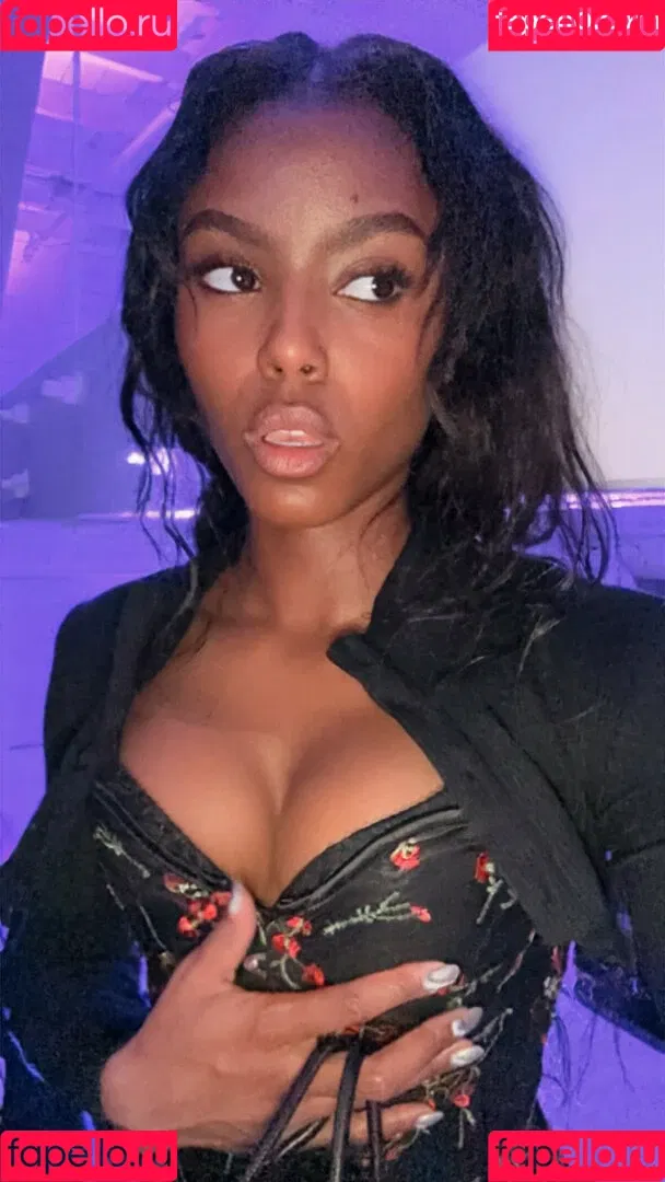Madison Golden Onlyfans Photo Gallery 