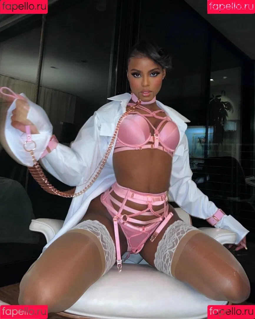 Madison Golden Onlyfans Photo Gallery 