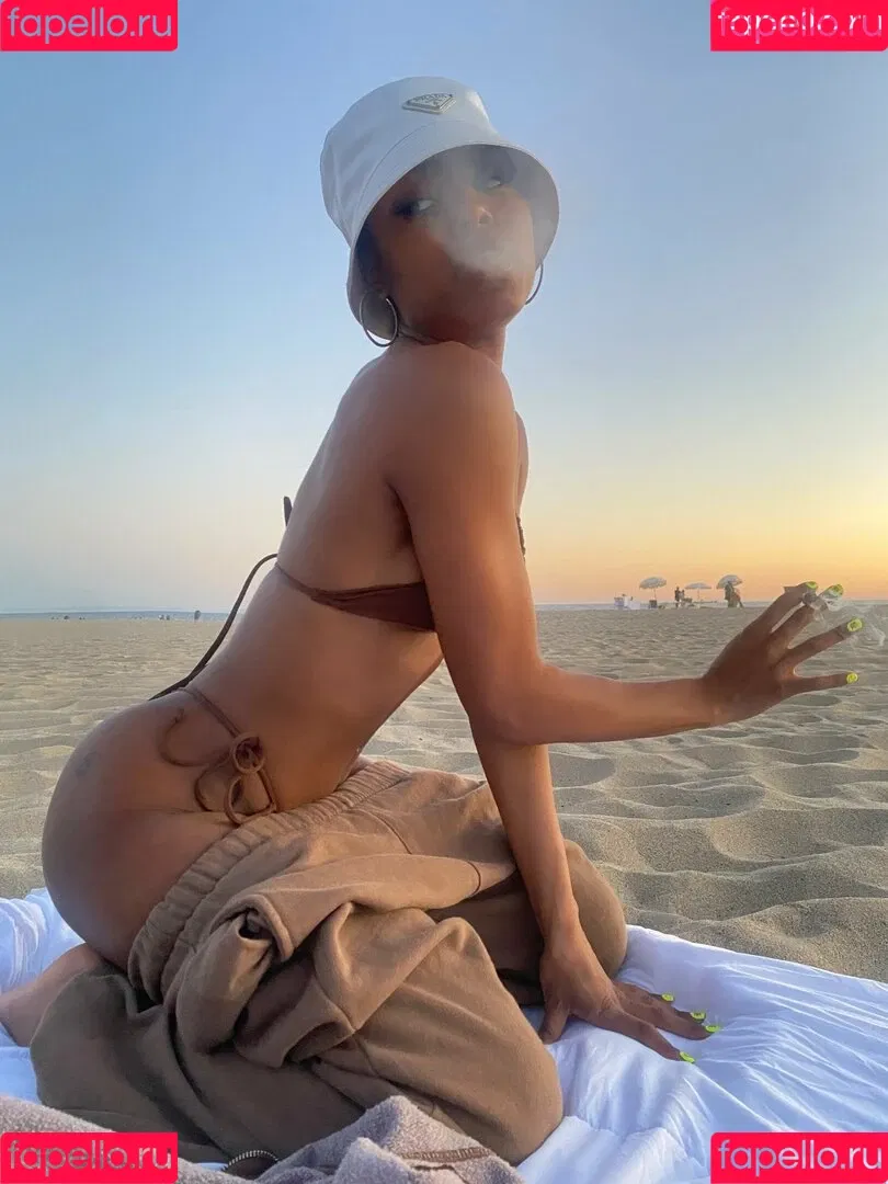 Madison Golden Onlyfans Photo Gallery 