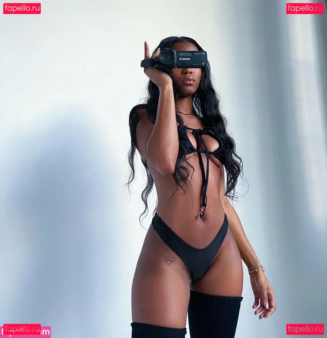 Madison Golden Onlyfans Photo Gallery 