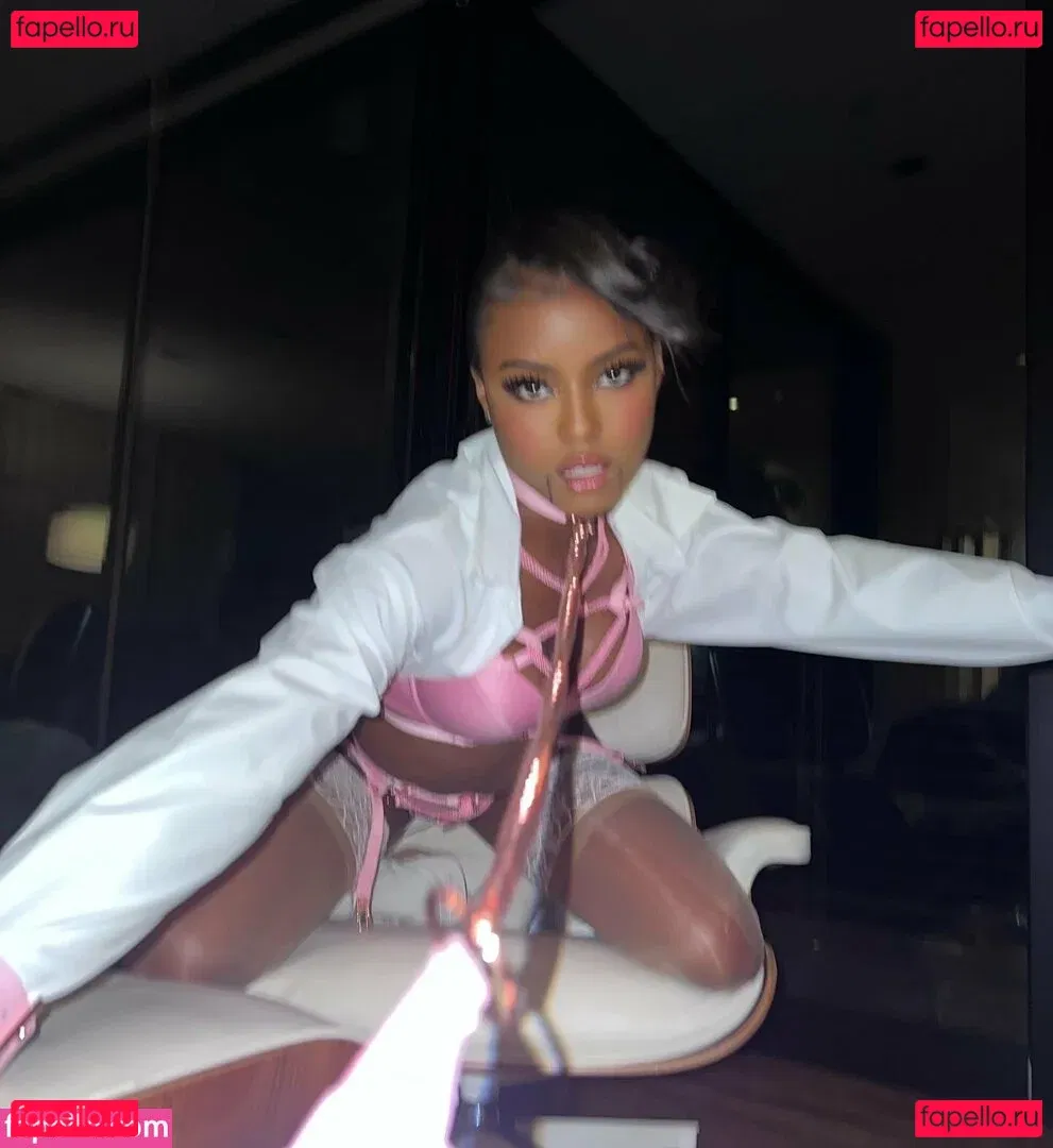 Madison Golden Onlyfans Photo Gallery 