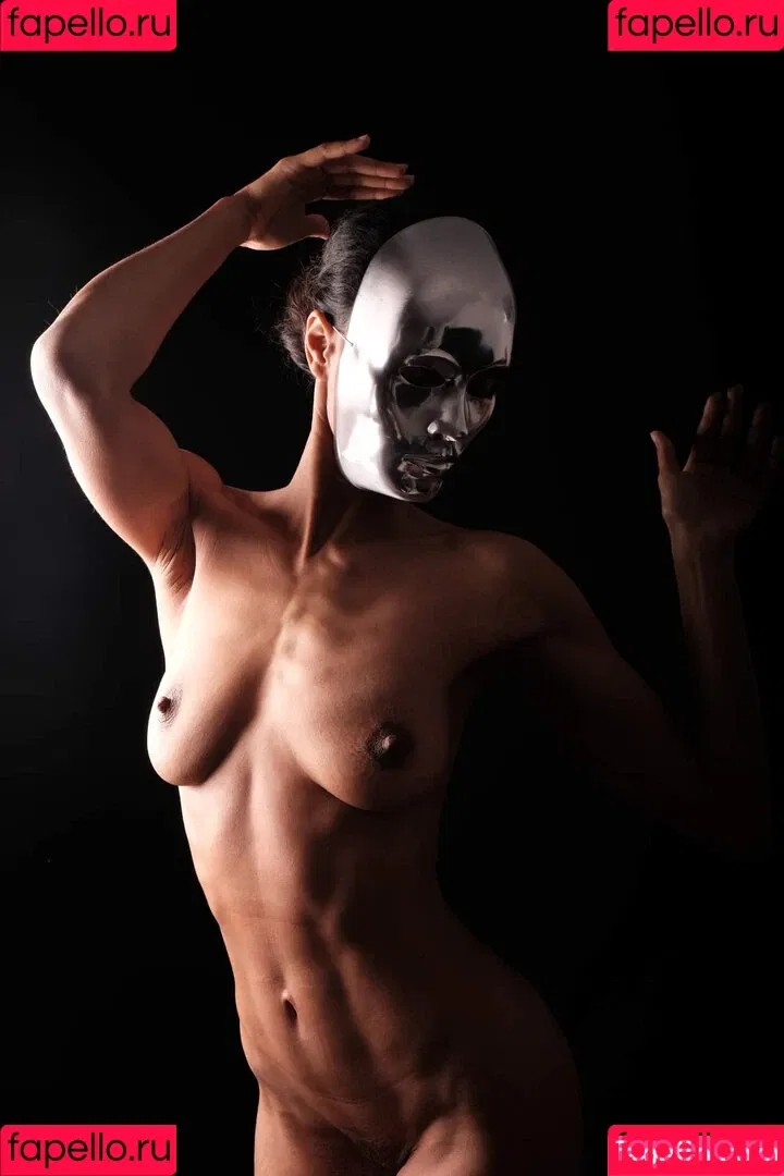 Adjouai Onlyfans Photo Gallery 