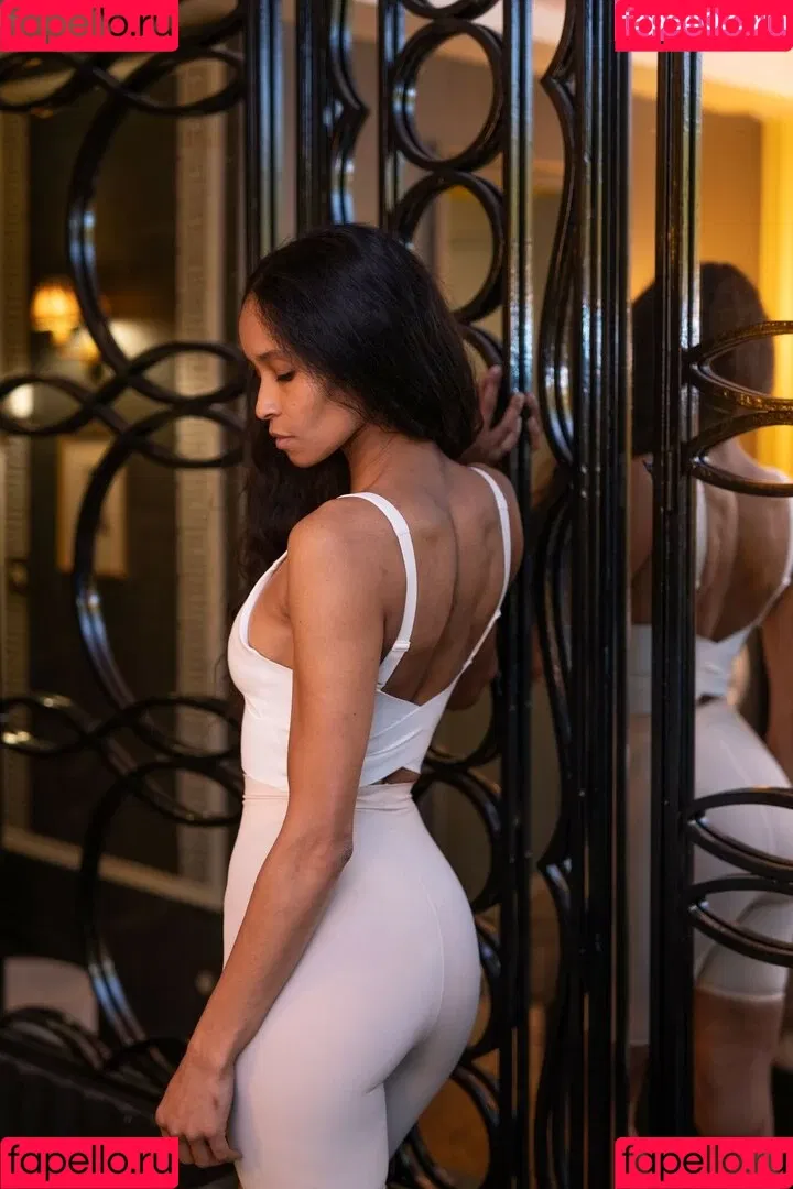 Adjouai Onlyfans Photo Gallery 