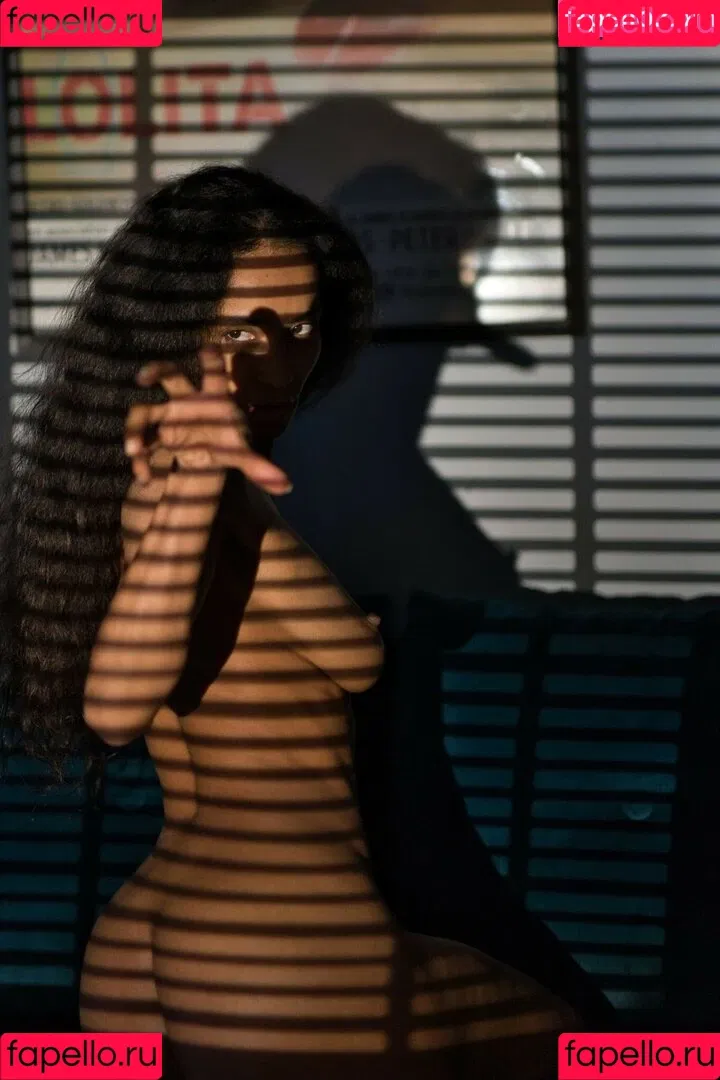 Adjouai Onlyfans Photo Gallery 