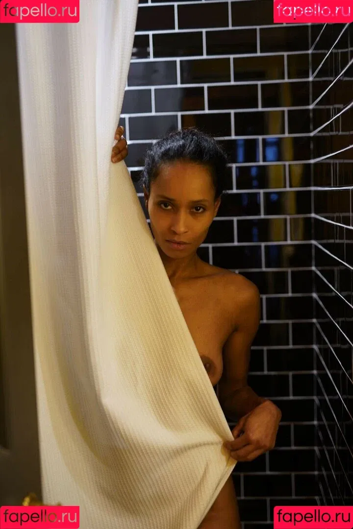 Adjouai Onlyfans Photo Gallery 