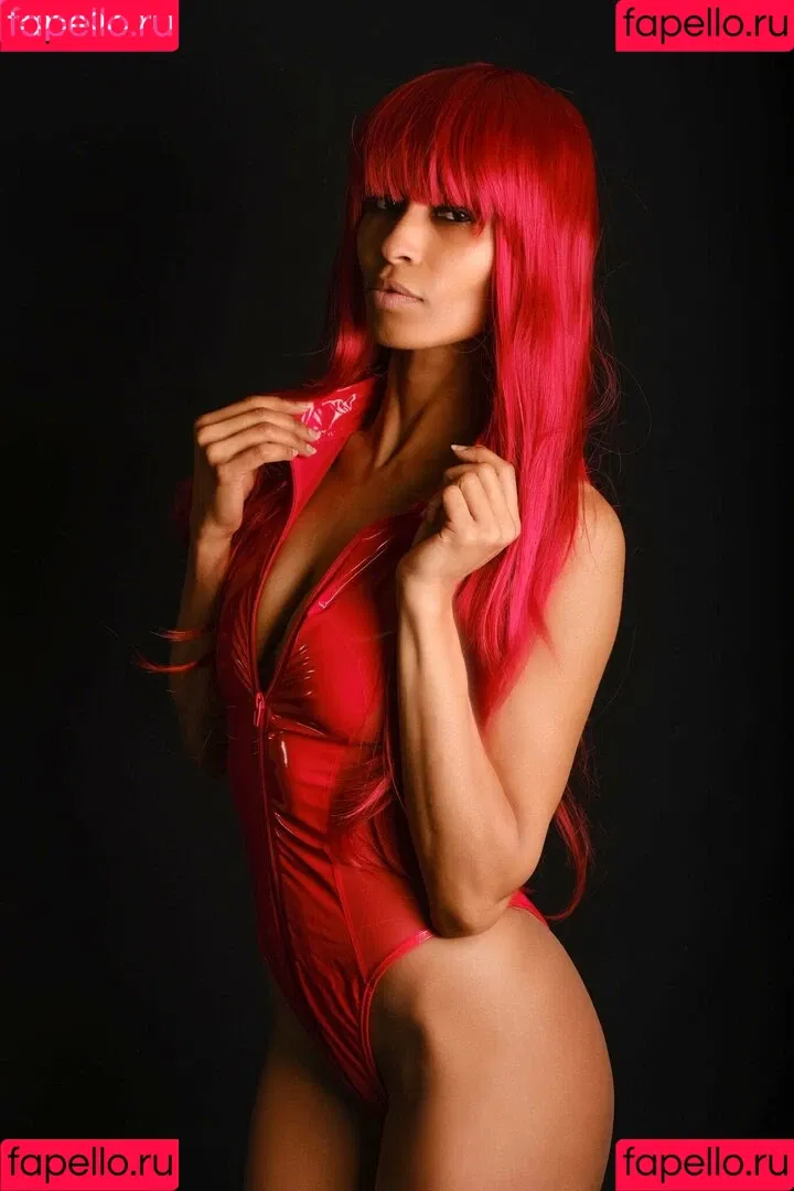 Adjouai Onlyfans Photo Gallery 