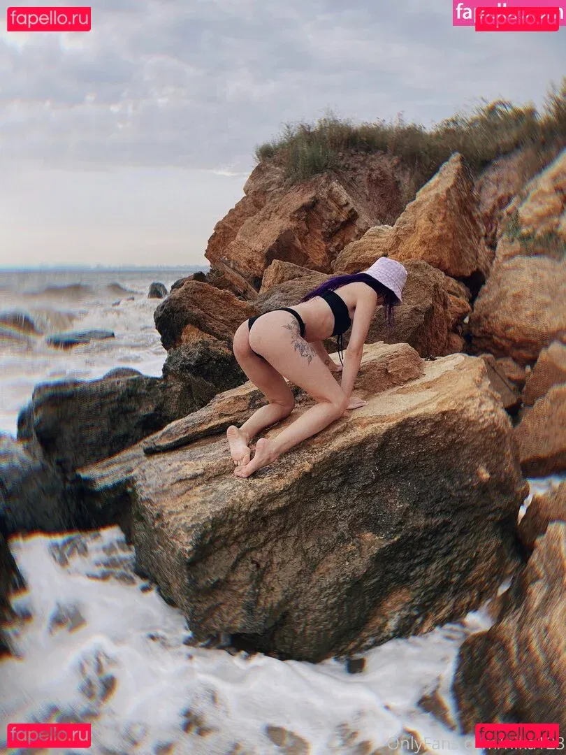 nika123 Onlyfans Photo Gallery 