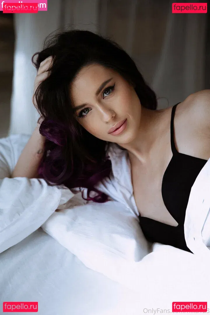 nika123 Onlyfans Photo Gallery 