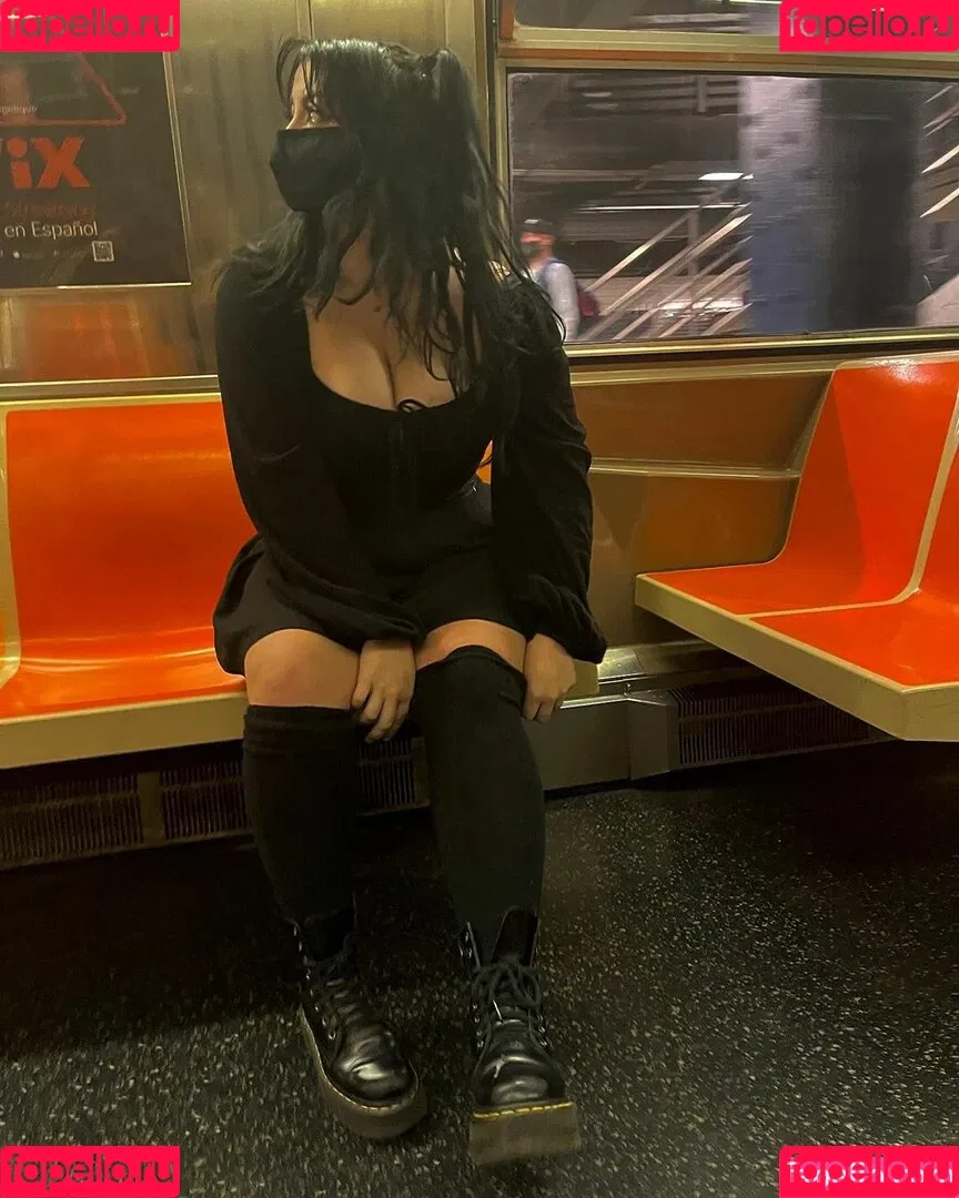 noodlexgoddess Onlyfans Photo Gallery 