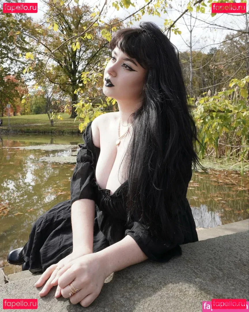 noodlexgoddess Onlyfans Photo Gallery 