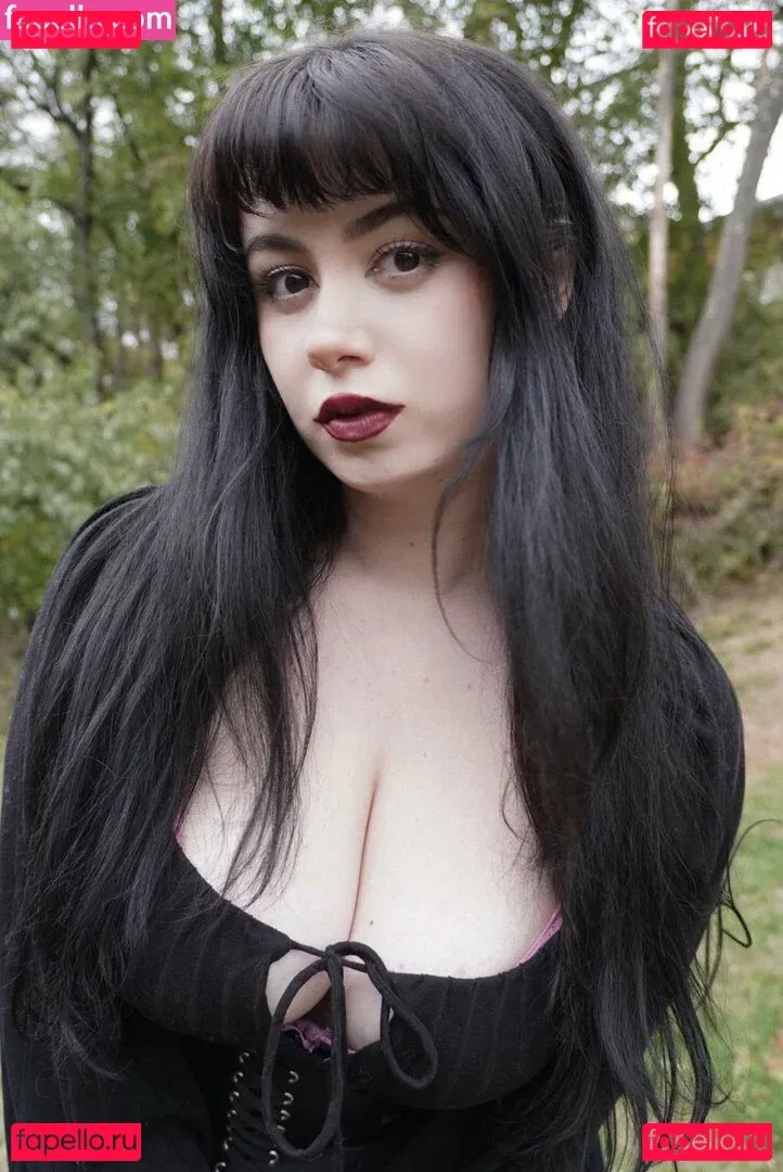 noodlexgoddess Onlyfans Photo Gallery 