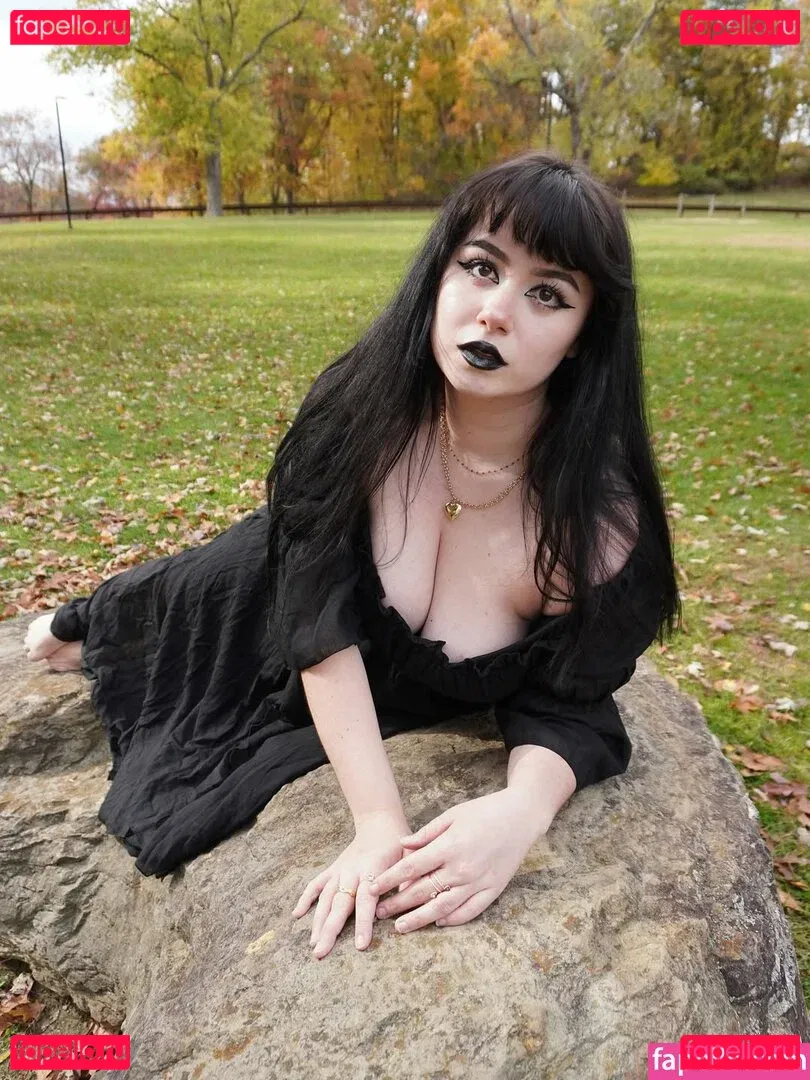 noodlexgoddess Onlyfans Photo Gallery 