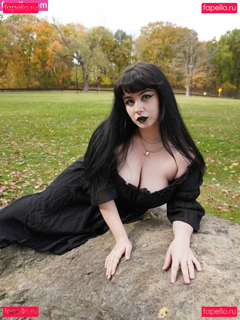 noodlexgoddess Onlyfans Photo Gallery 