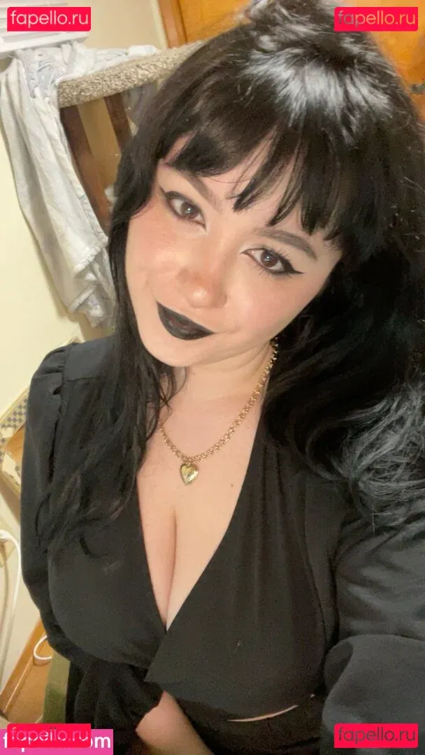 noodlexgoddess Onlyfans Photo Gallery 