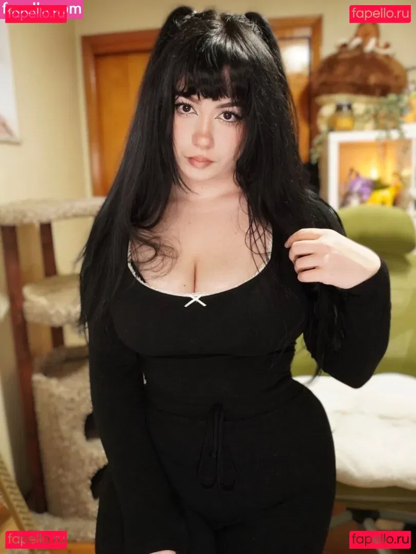 noodlexgoddess Onlyfans Photo Gallery 