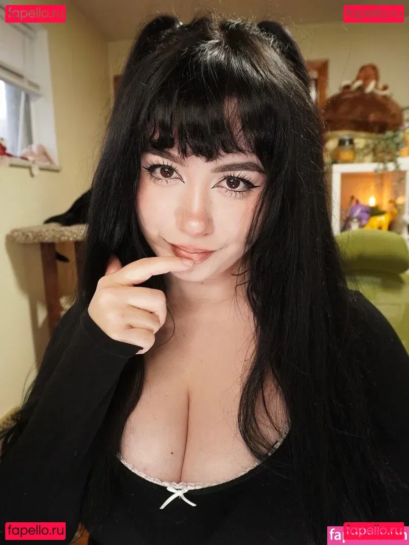 noodlexgoddess Onlyfans Photo Gallery 