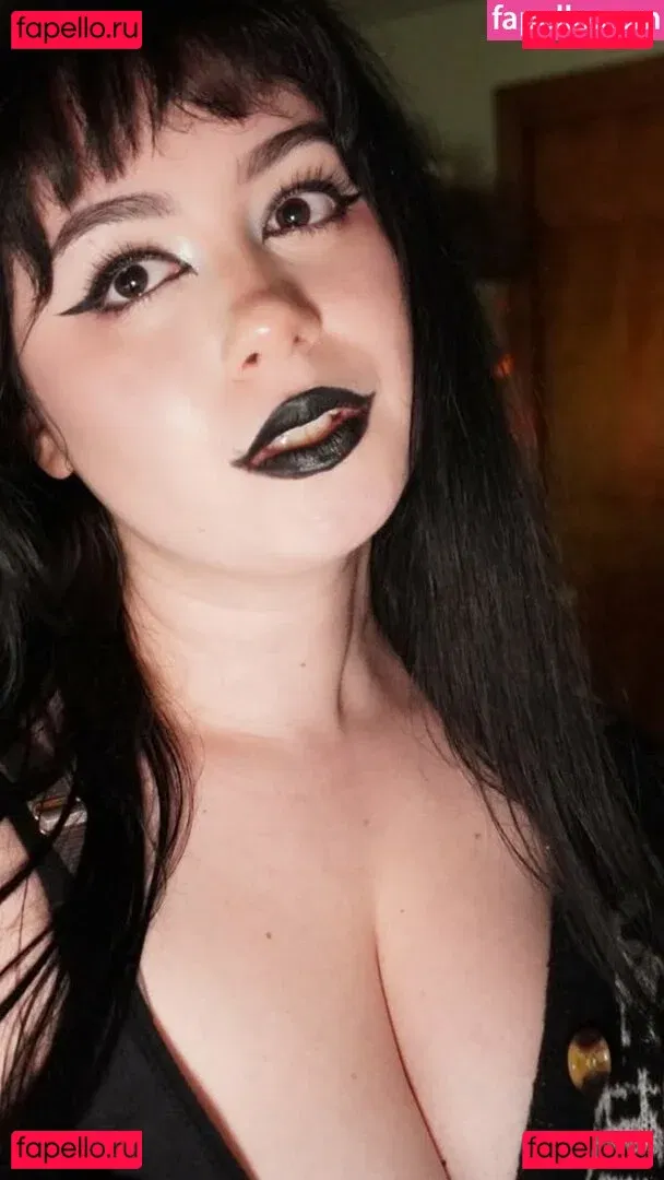 noodlexgoddess Onlyfans Photo Gallery 