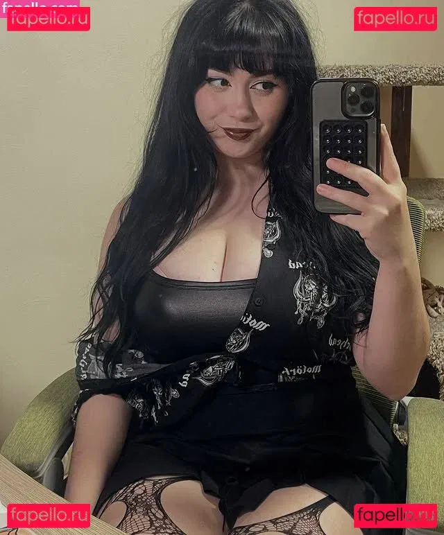 noodlexgoddess Onlyfans Photo Gallery 