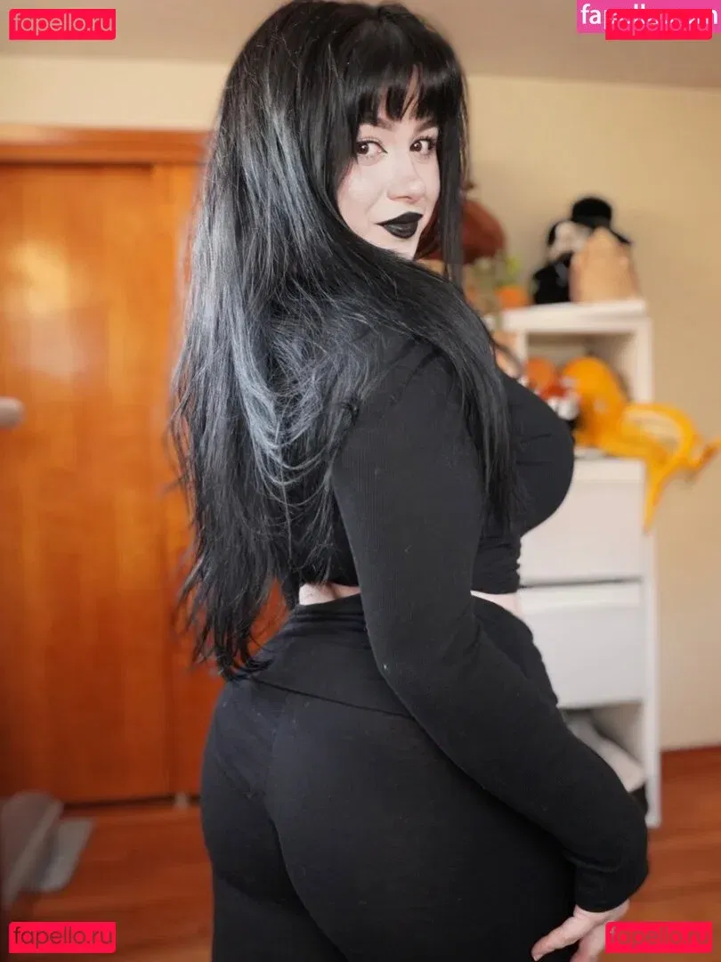 noodlexgoddess Onlyfans Photo Gallery 