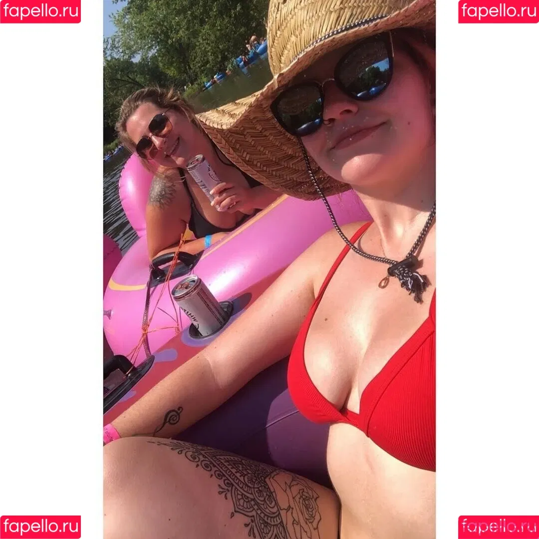 Kaytlin Lovely Onlyfans Photo Gallery 