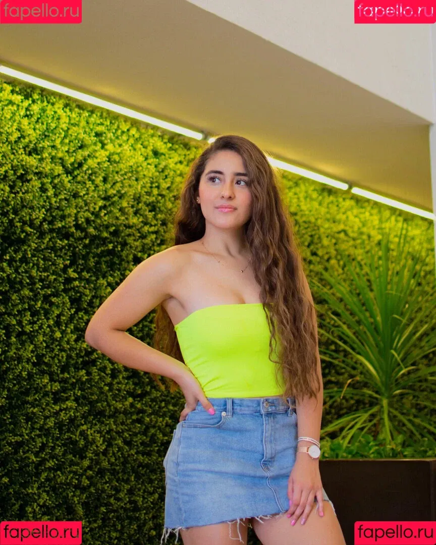 Sassi Zavala Onlyfans Photo Gallery 