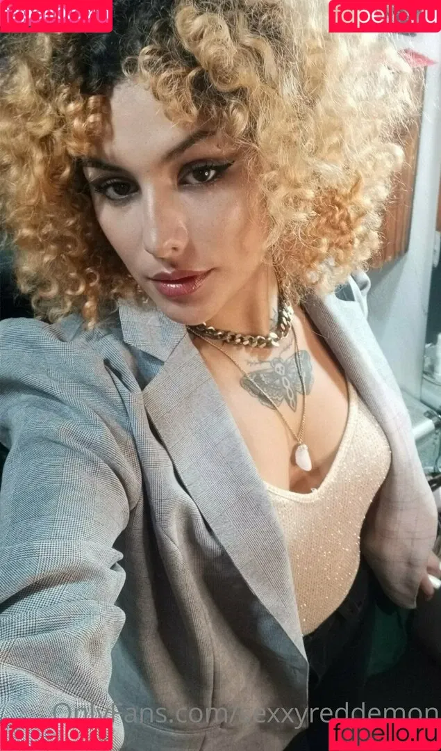 sexxyreddemon Onlyfans Photo Gallery 