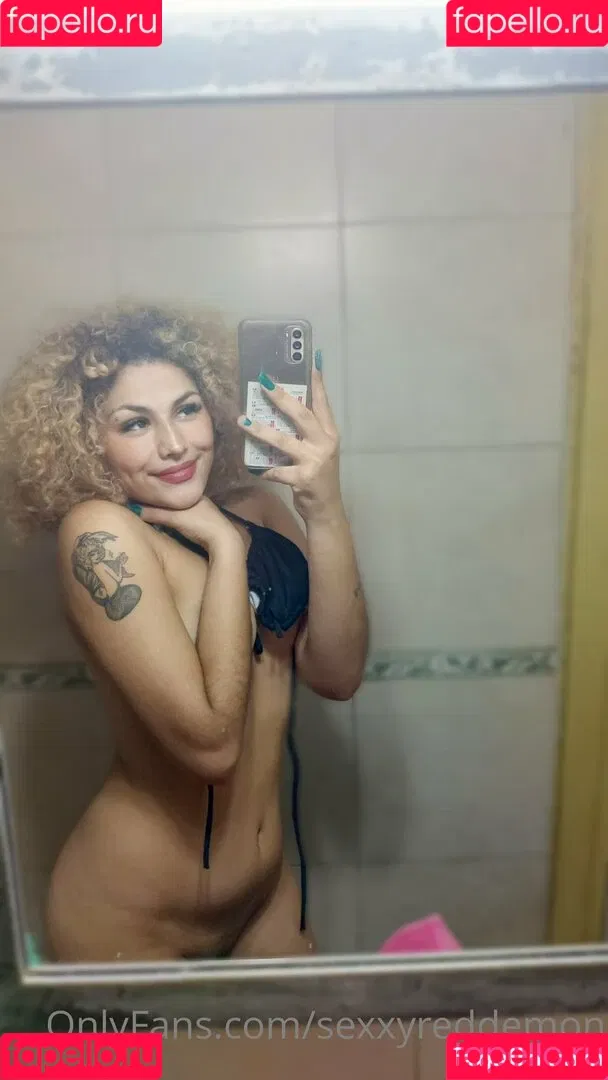 sexxyreddemon Onlyfans Photo Gallery 
