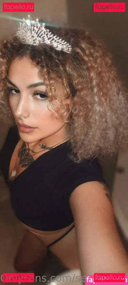 sexxyreddemon Onlyfans Photo Gallery 