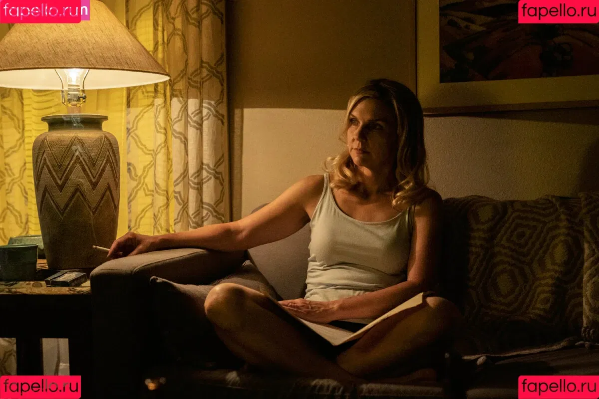 Rhea Seehorn Onlyfans Photo Gallery 