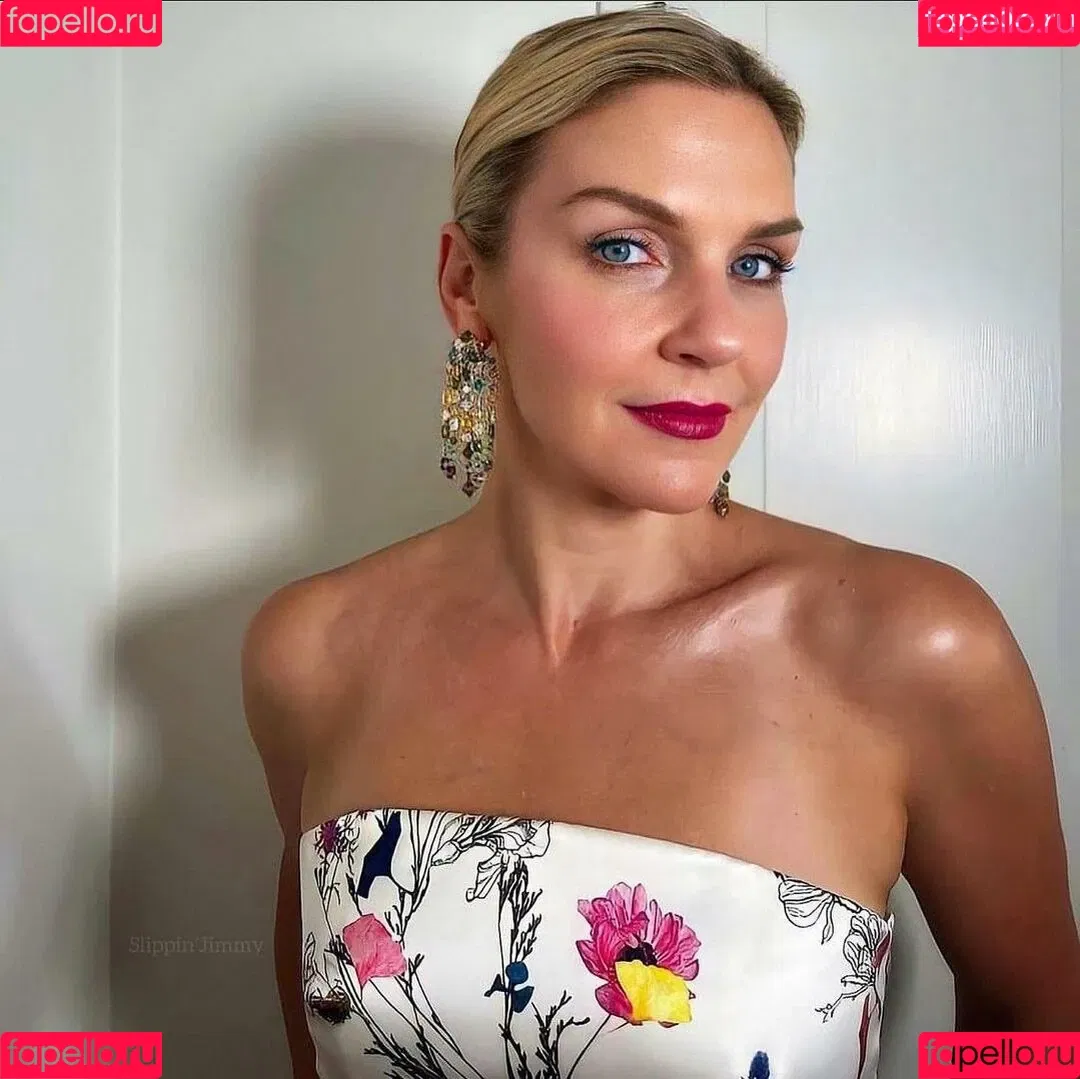 Rhea Seehorn Onlyfans Photo Gallery 