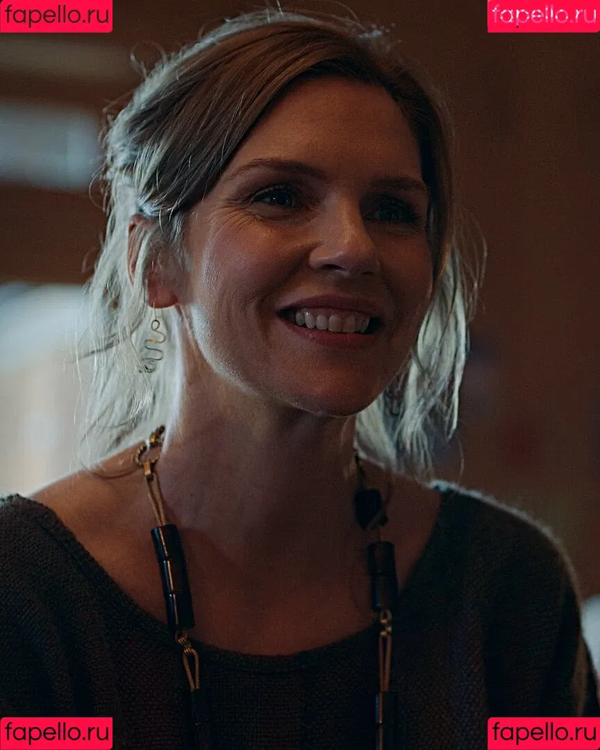 Rhea Seehorn Onlyfans Photo Gallery 