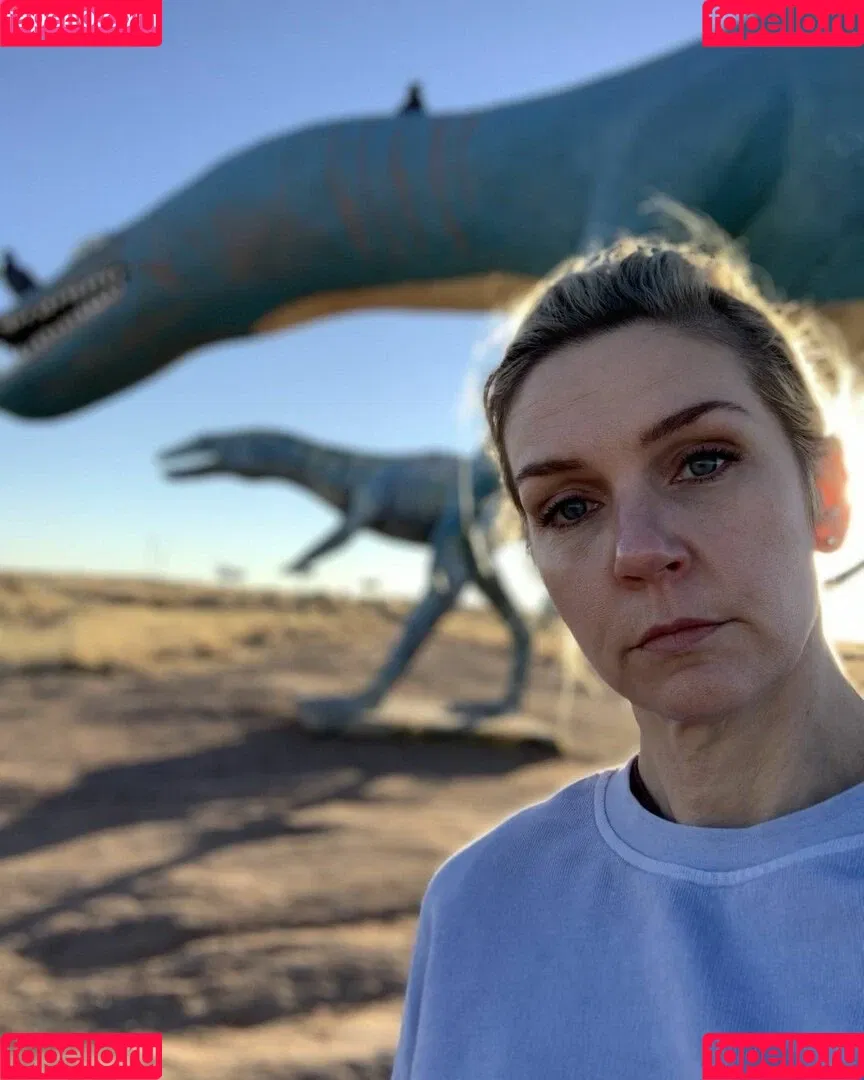 Rhea Seehorn Onlyfans Photo Gallery 