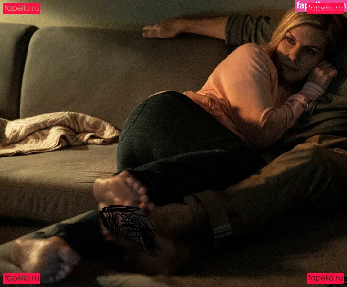 Rhea Seehorn Onlyfans Photo Gallery 