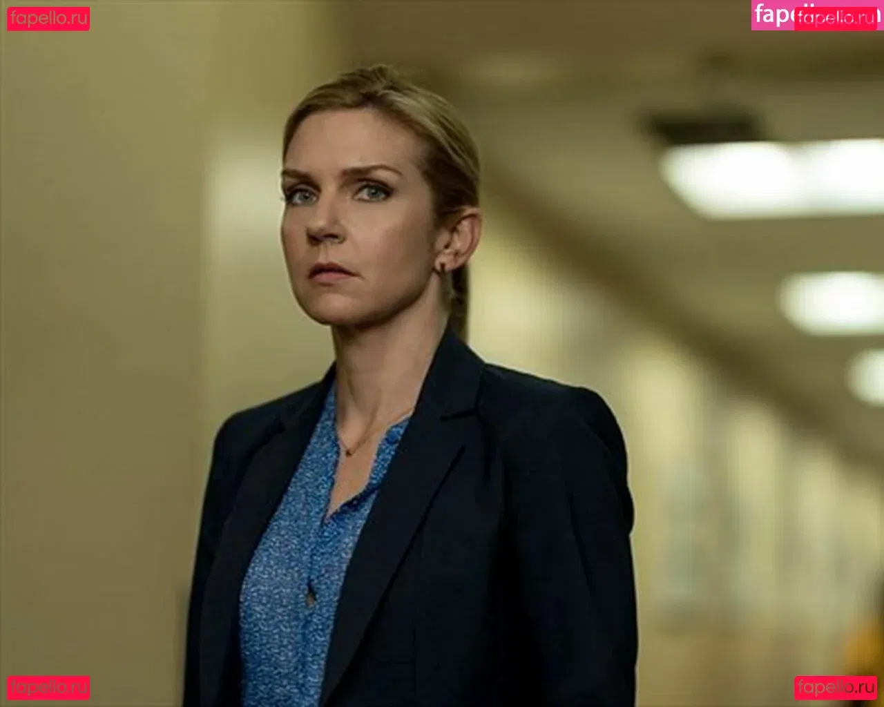 Rhea Seehorn Onlyfans Photo Gallery 