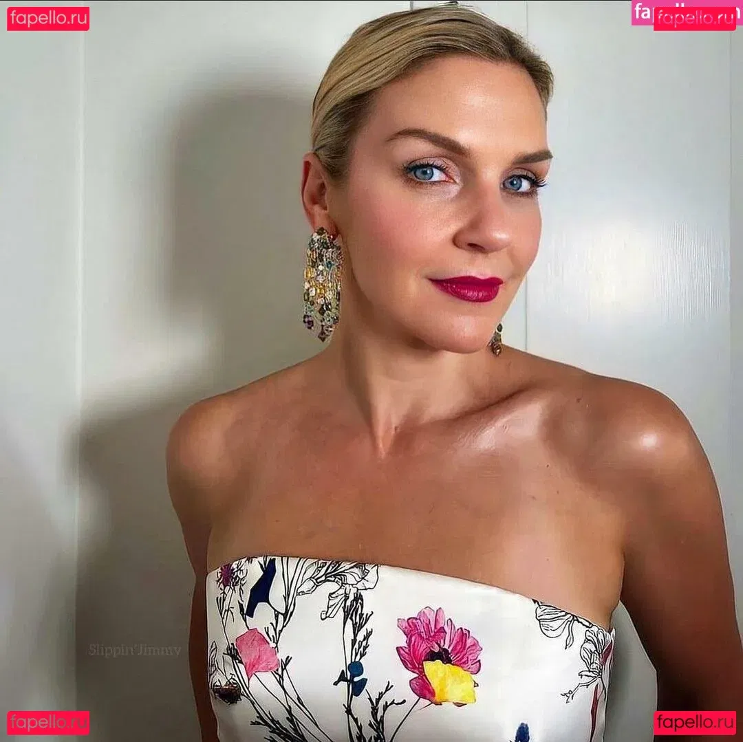 Rhea Seehorn Onlyfans Photo Gallery 