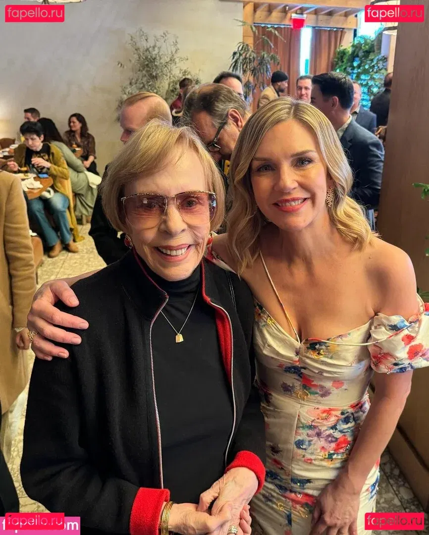 Rhea Seehorn Onlyfans Photo Gallery 