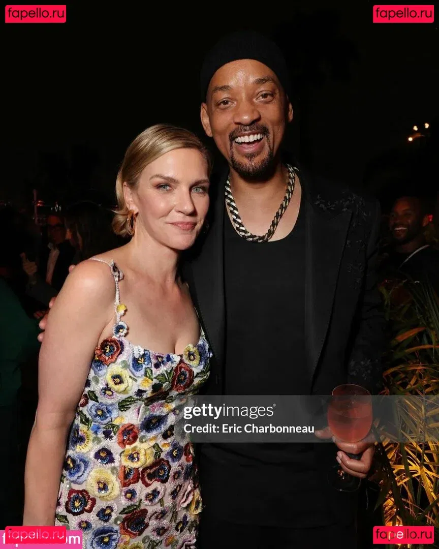 Rhea Seehorn Onlyfans Photo Gallery 