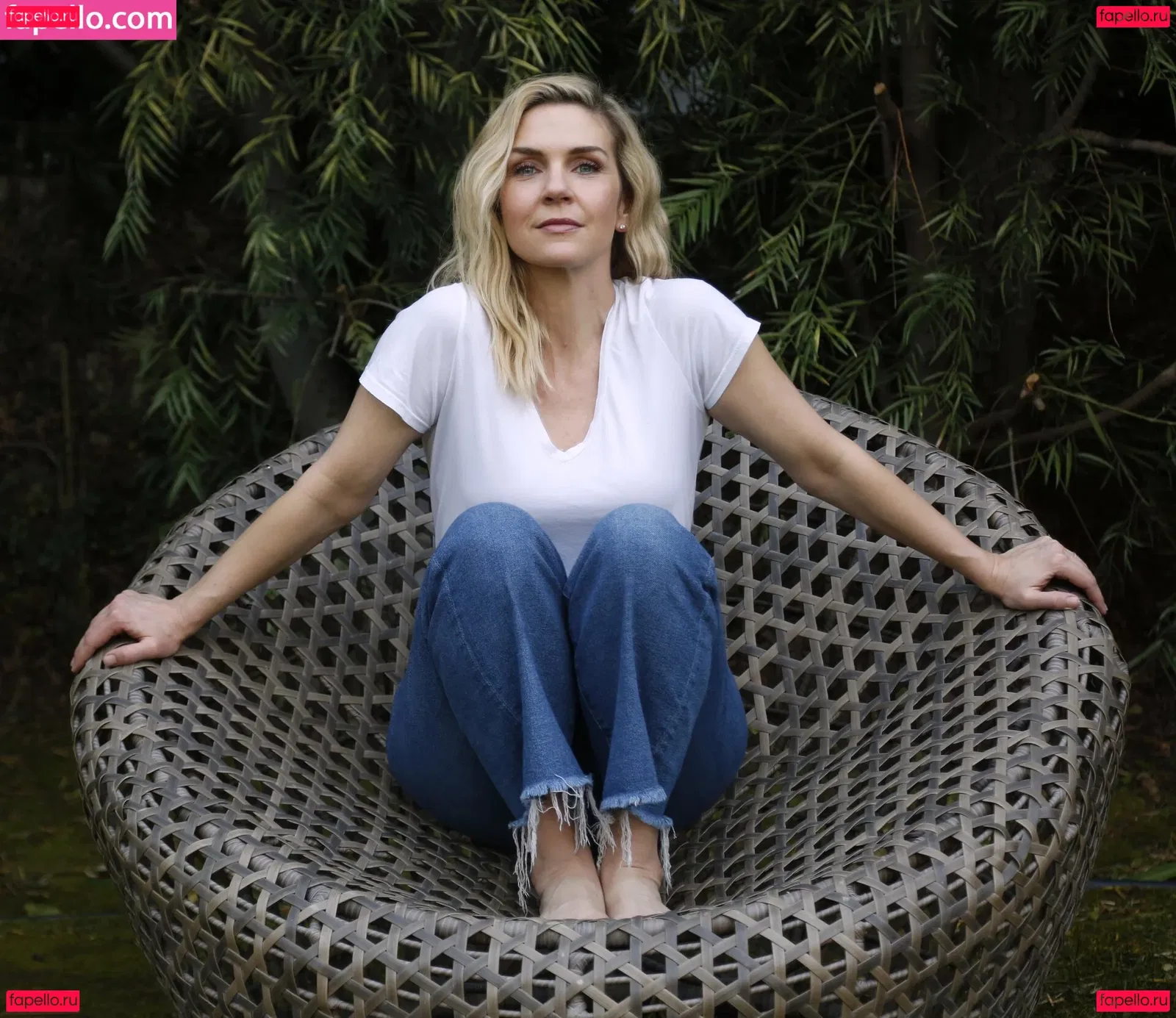 Rhea Seehorn Onlyfans Photo Gallery 