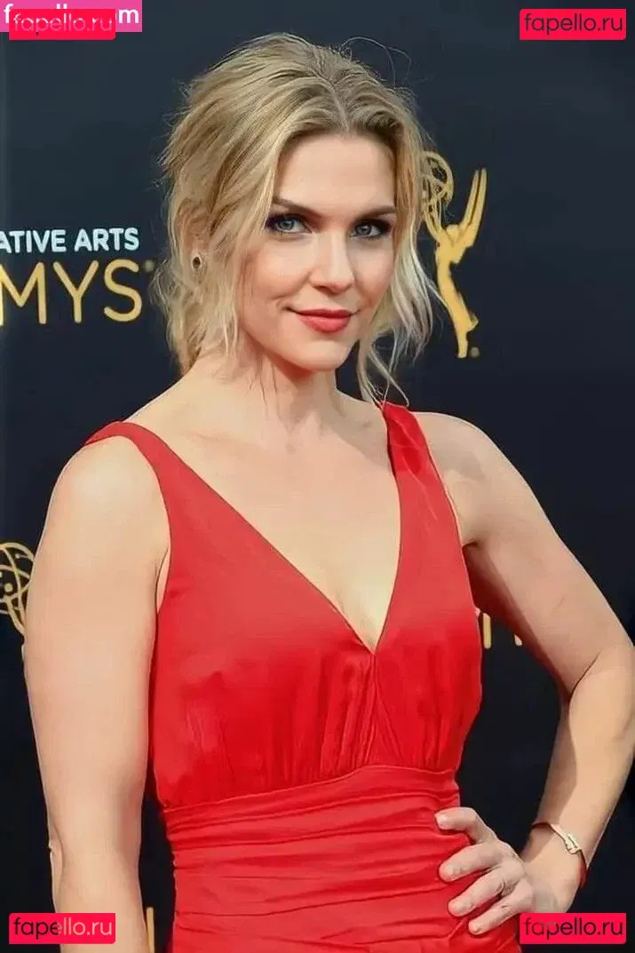 Rhea Seehorn Onlyfans Photo Gallery 