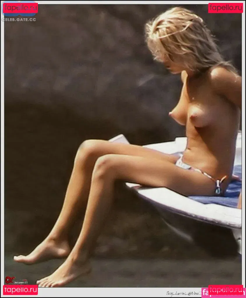 Rhea Seehorn Onlyfans Photo Gallery 