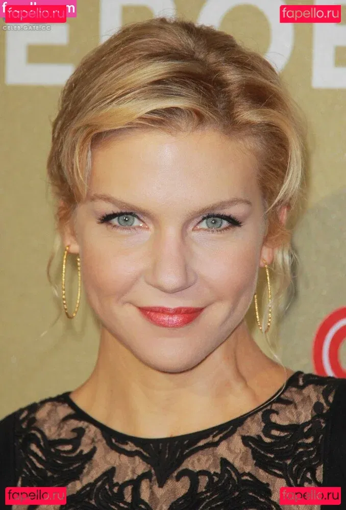 Rhea Seehorn Onlyfans Photo Gallery 