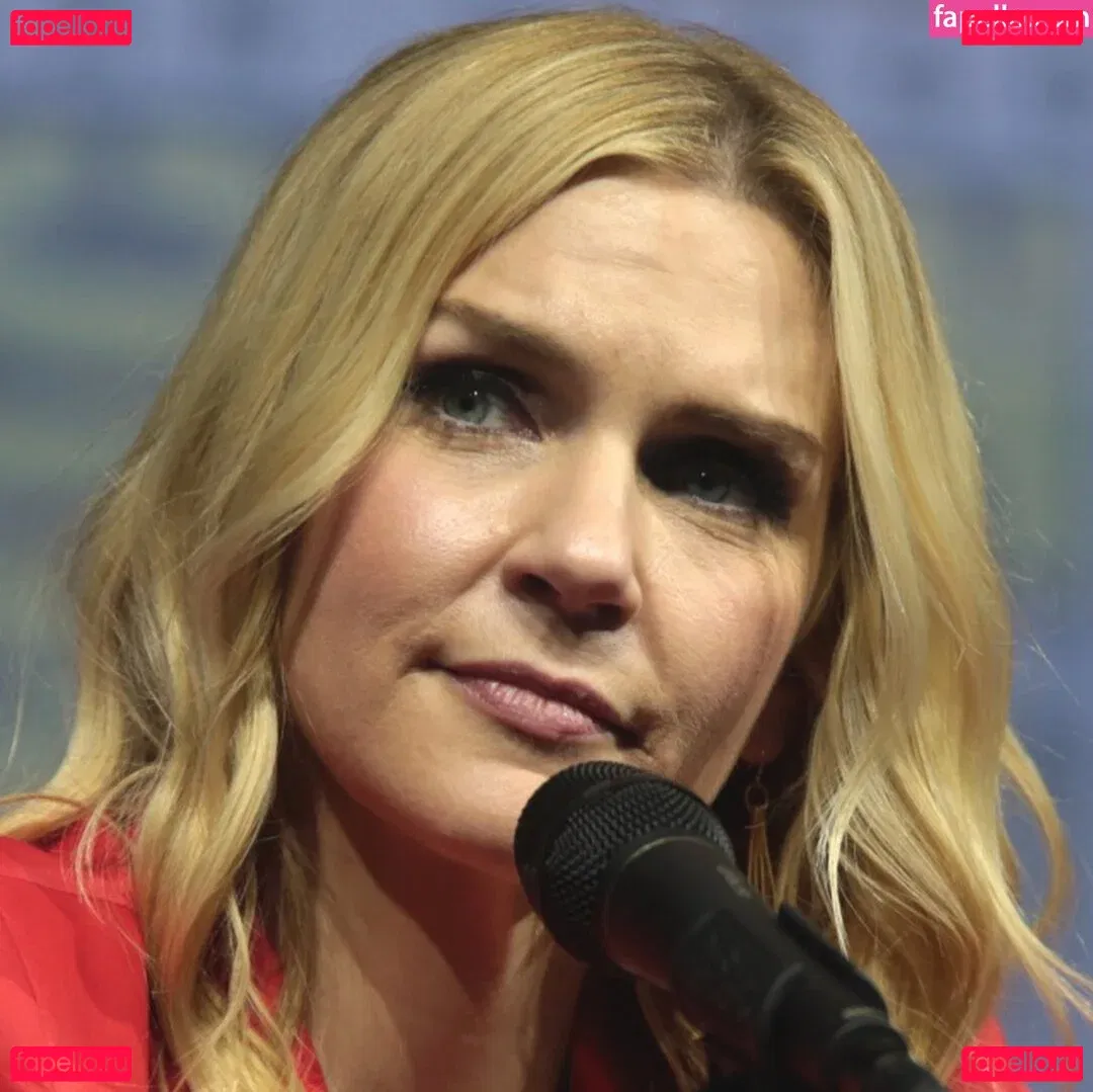 Rhea Seehorn Onlyfans Photo Gallery 