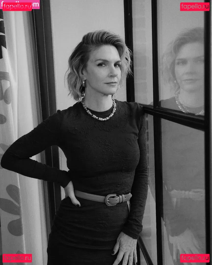 Rhea Seehorn Onlyfans Photo Gallery 
