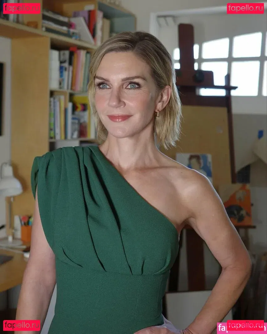 Rhea Seehorn Onlyfans Photo Gallery 