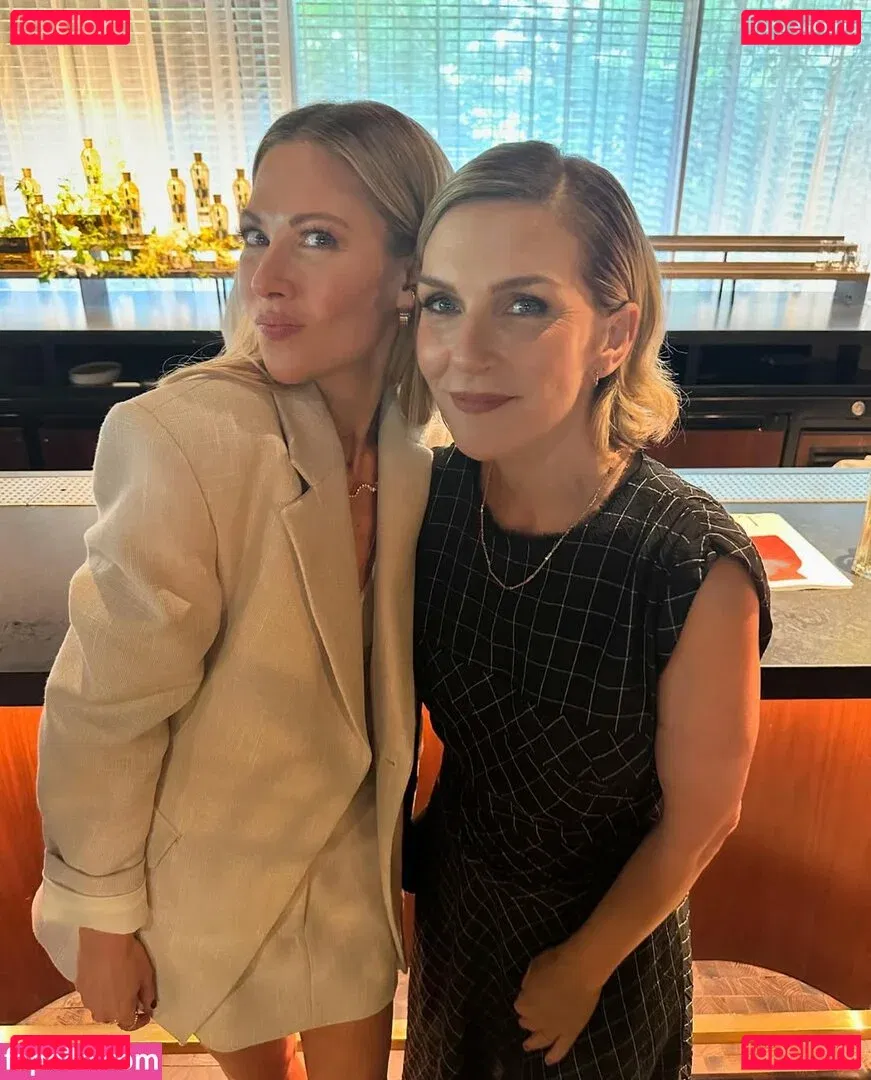 Rhea Seehorn Onlyfans Photo Gallery 